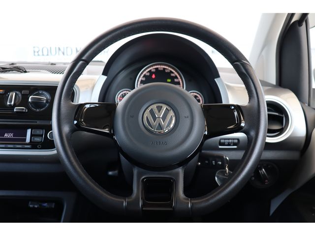 VolksWagen UP! 2013-03 16912-11