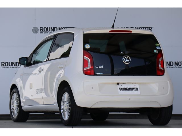 VolksWagen UP! 2013-03 16912-1
