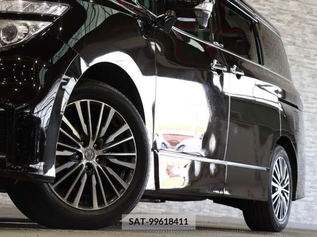 Nissan ELGRAND 2015-06 297145-14