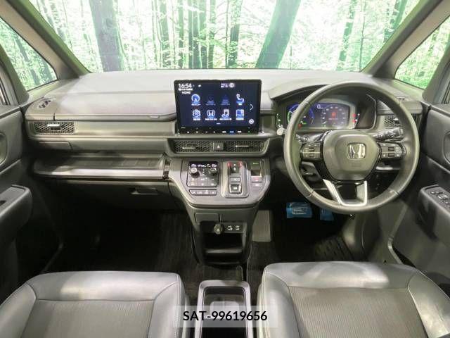 Honda STEP WGN 2023-01 324737-1