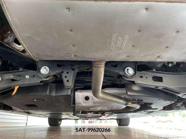 Toyota PRIUS 2019-04 366416-15