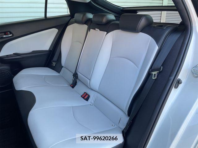 Toyota PRIUS 2019-04 366416-25
