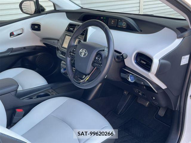 Toyota PRIUS 2019-04 366416-24