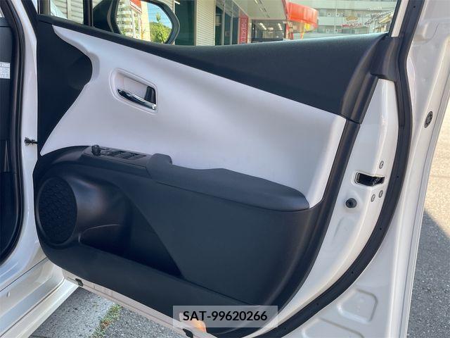 Toyota PRIUS 2019-04 366416-23