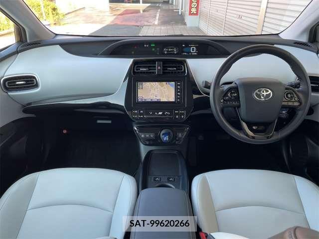 Toyota PRIUS 2019-04 366416-1