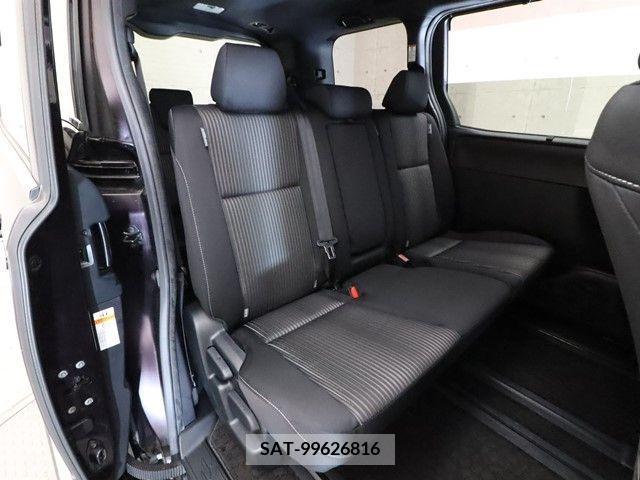 Toyota NOAH 2018-01 392807-4