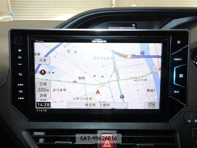 Toyota NOAH 2018-01 392807-14