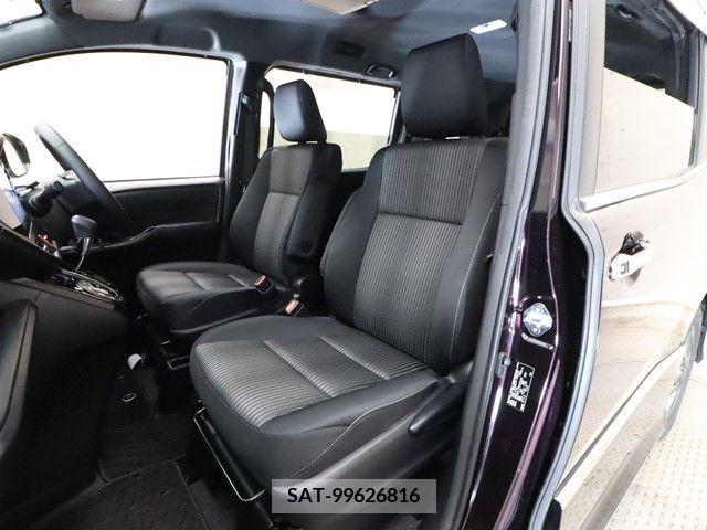 Toyota NOAH 2018-01 392807-5