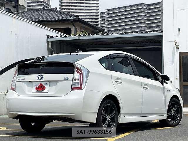 Toyota PRIUS 2012-06 366616-2