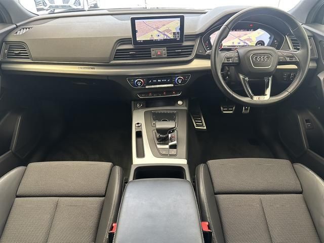 Audi Q5 2018-03 23930-6