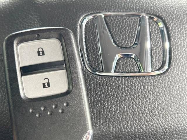 Honda FIT HYBRID 2017-11 189795-8