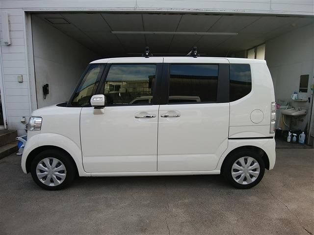 Honda N BOX 2016-05 6470-4