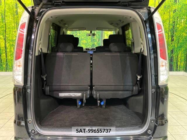 Nissan SERENA 2011-08 367647-11
