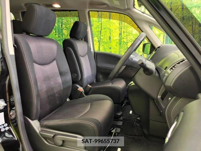 Nissan SERENA 2011-08 367647-8
