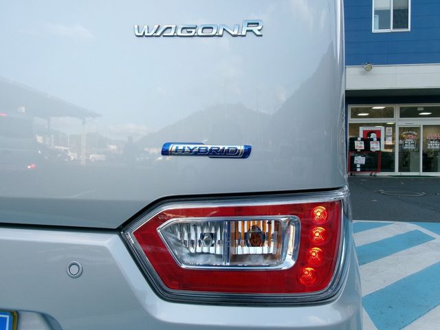 Suzuki WAGON R 2022-07 180405-29