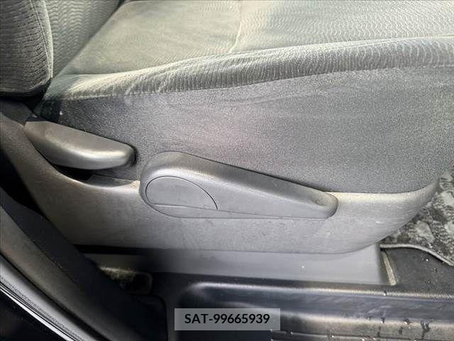 Toyota VOXY 2011-12 327100-29