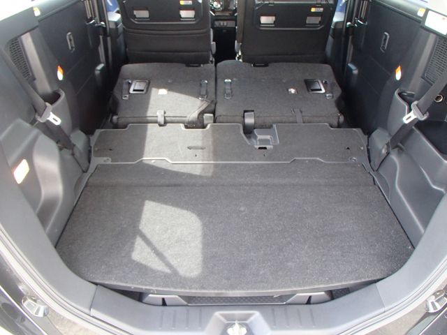 Toyota ROOMY 2018-06 10934-18