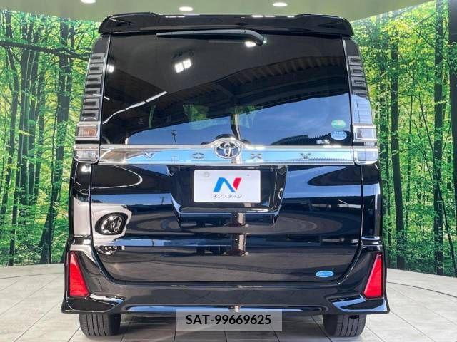 Toyota VOXY 2018-07 289955-16
