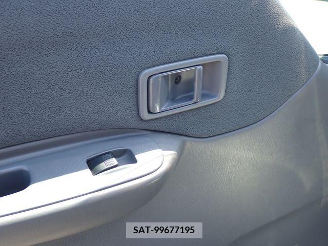 Mazda BONGO VAN 2015-07 382630-17