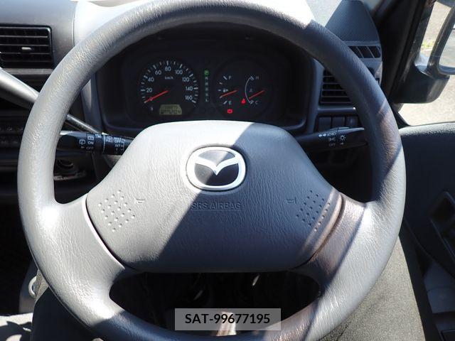 Mazda BONGO VAN 2015-07 382630-7