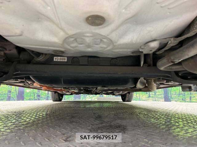 Toyota AQUA 2013-12 251674-19