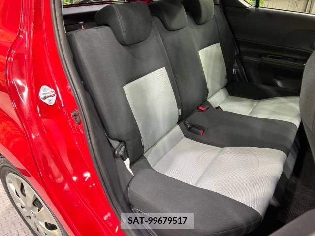 Toyota AQUA 2013-12 251674-9