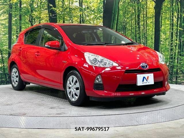 Toyota AQUA 2013-12 251674-16