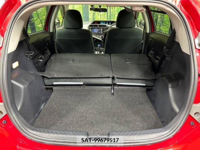 Toyota AQUA 2013-12 251674-10