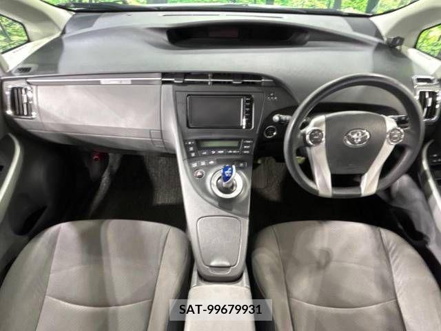 Toyota PRIUS 2011-07 282316-1