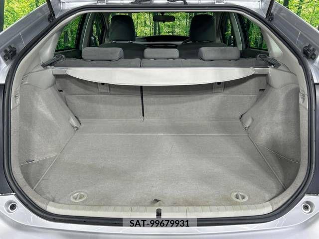 Toyota PRIUS 2011-07 282316-9