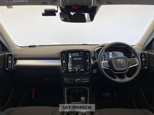 Volvo XC40 2021-06 205024-1