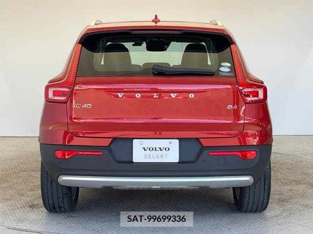 Volvo XC40 2021-06 205024-17