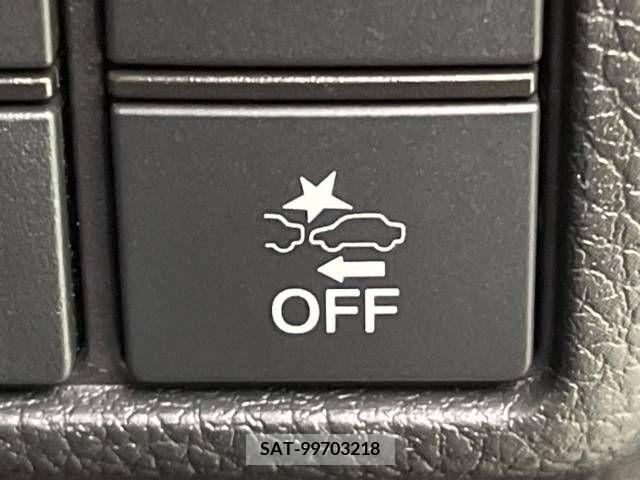 Honda N BOX CUSTOM 2018-05 306972-2
