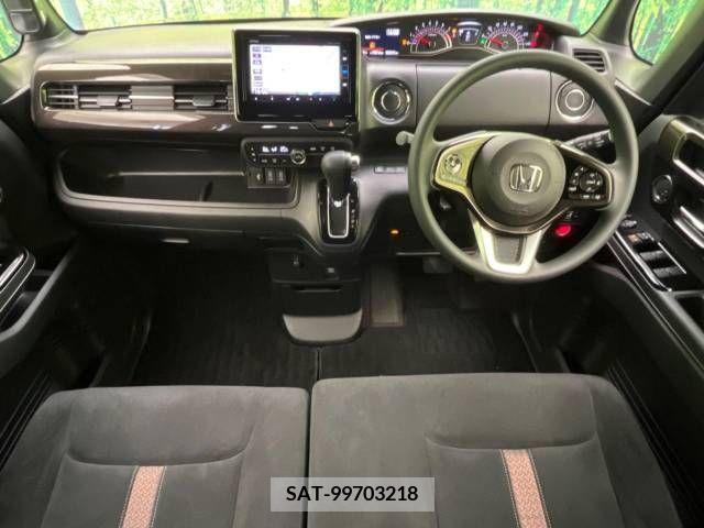 Honda N BOX CUSTOM 2018-05 306972-1