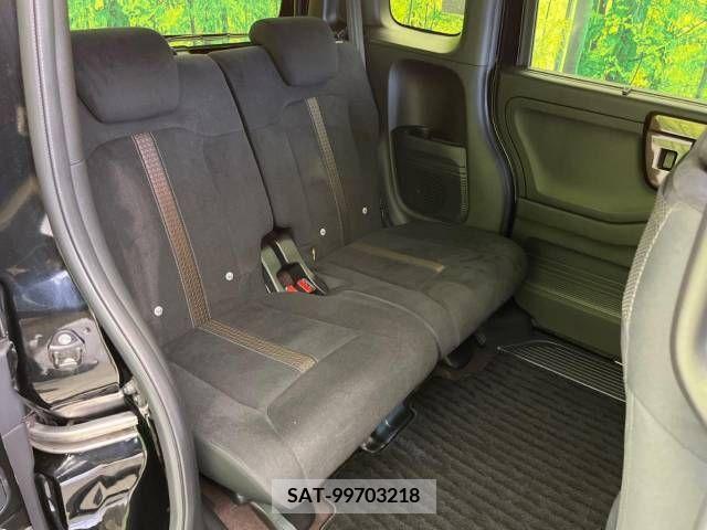 Honda N BOX CUSTOM 2018-05 306972-9