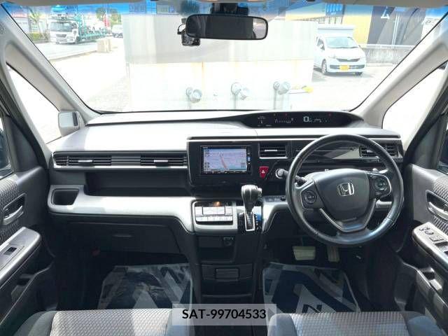 Honda STEP WGN 2016-10 324679-1