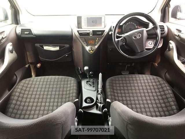 Toyota IQ 2009-11 273072-1