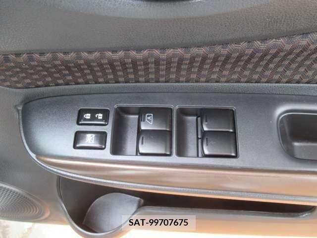 Nissan NOTE 2019-03 375437-7