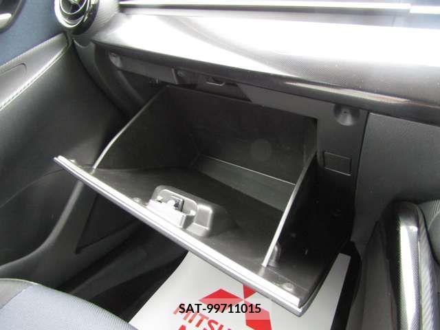 Mazda DEMIO 2015-02 396400-12