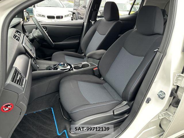 Nissan LEAF 2022-02 297890-15