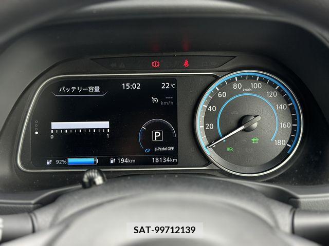 Nissan LEAF 2022-02 297890-9