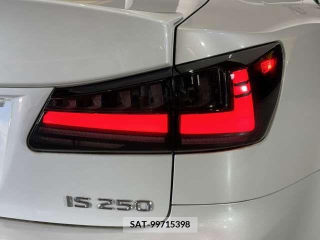Lexus IS 2009-07 354268-13