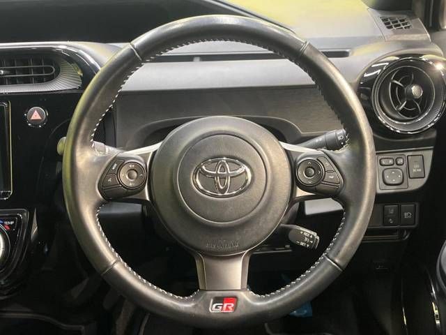 Toyota AQUA 2018-03 193819-11