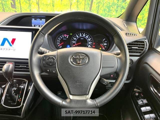 Toyota VOXY 2018-11 205565-12