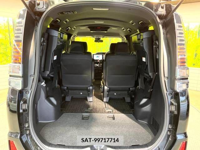 Toyota VOXY 2018-11 205565-11