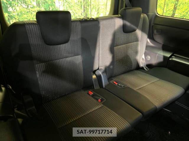 Toyota VOXY 2018-11 205565-10