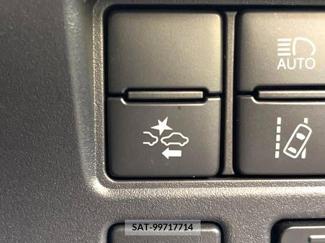 Toyota VOXY 2018-11 205565-6