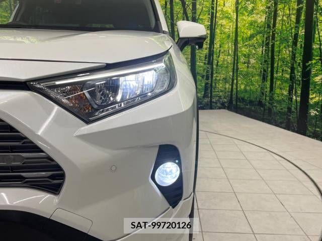Toyota RAV4 2020-02 282755-12