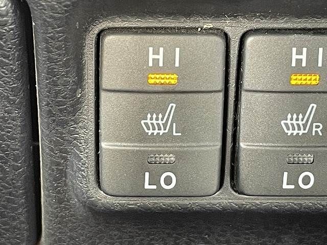 Toyota VOXY HYBRID 2018-06 189084-8