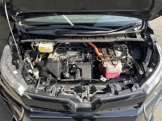 Toyota VOXY HYBRID 2018-06 189084-17